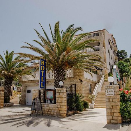 Hotel Vila Tina Trogir Exteriér fotografie