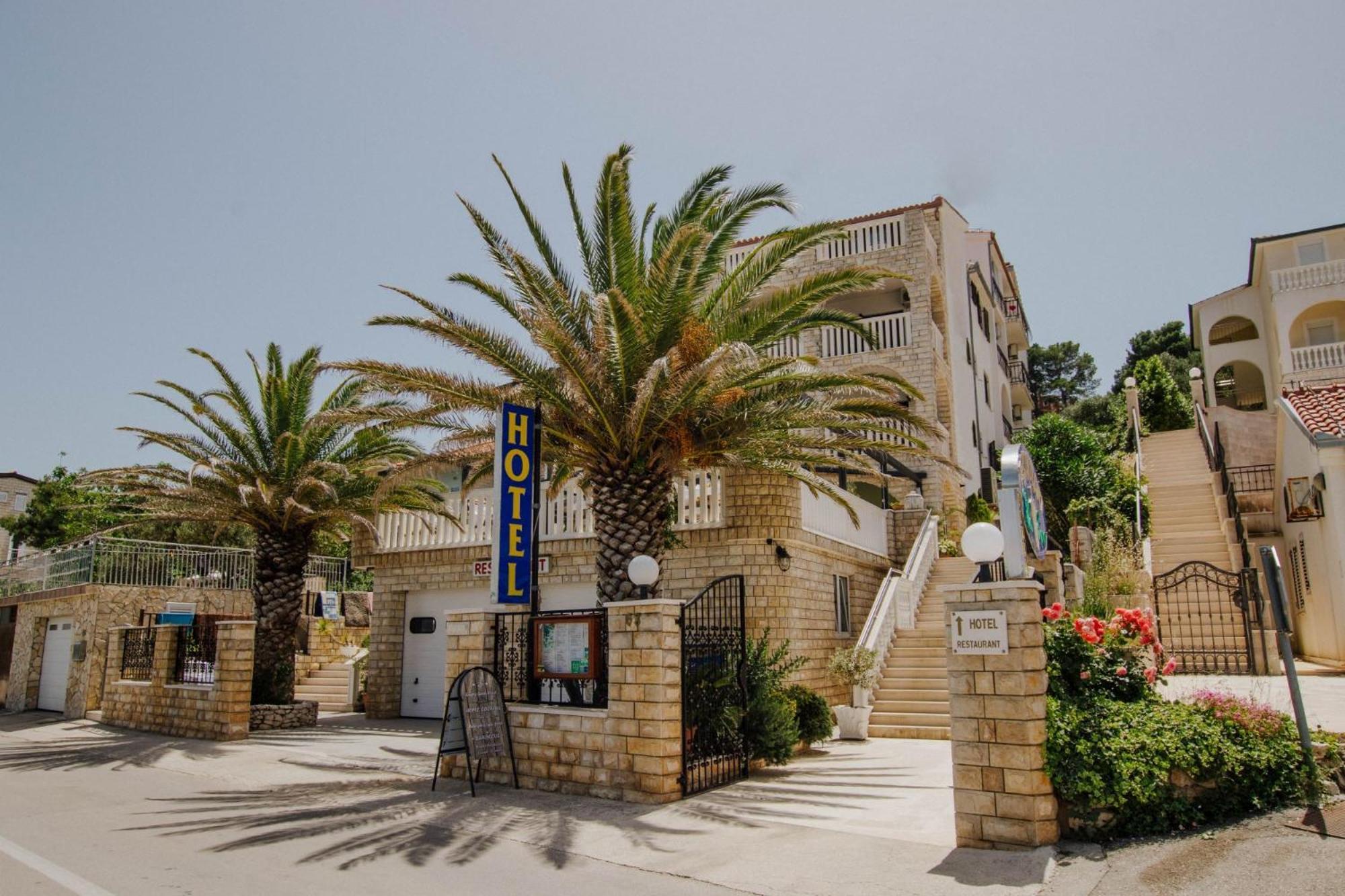 Hotel Vila Tina Trogir Exteriér fotografie