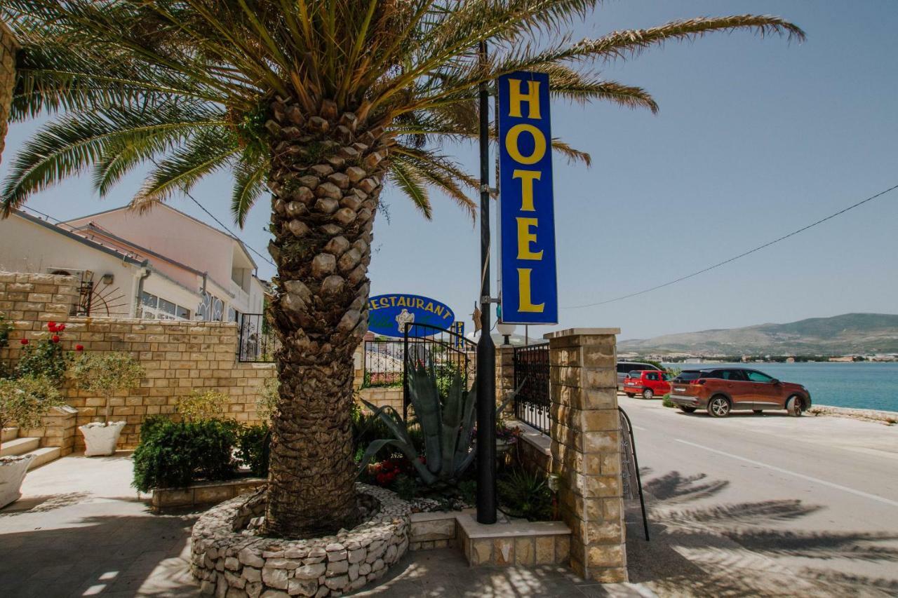 Hotel Vila Tina Trogir Exteriér fotografie